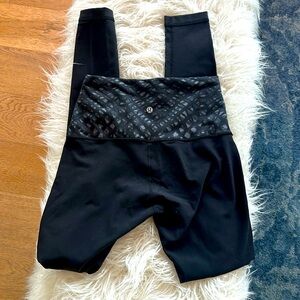 Lululemon leggings, full length size, small black